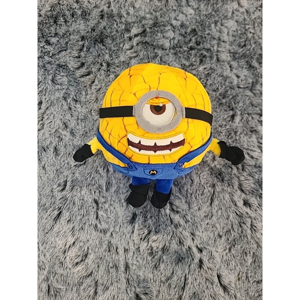 Minion Plush 6” Pre-Owned Cute Small Toy